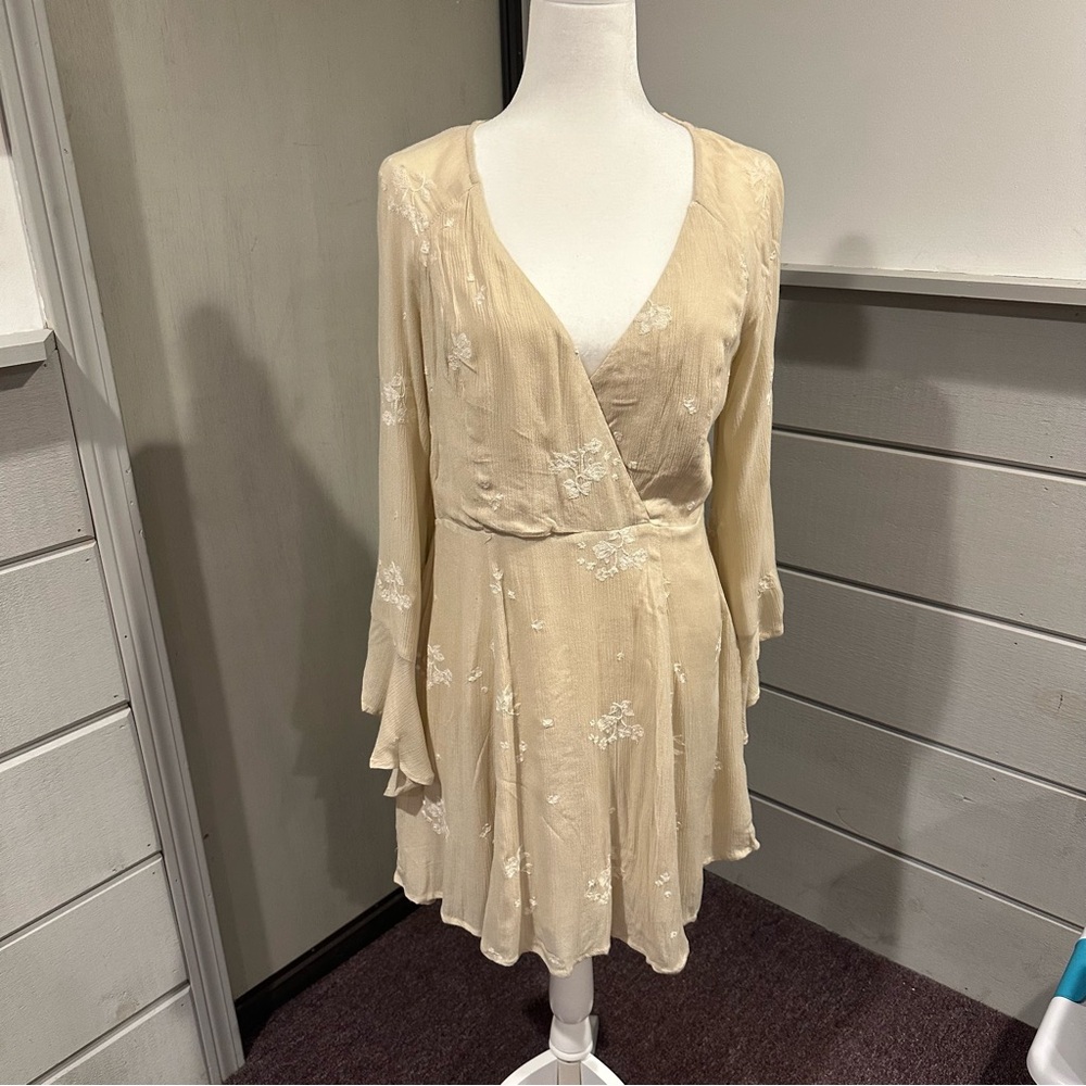 Free People Jasmine Floral Embroidered Flare Sleeve Mini Dress Almond Size 12